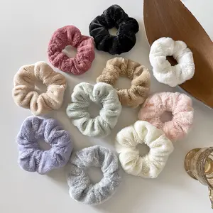 New autumn and winter hairbands for women, cute plush scrunchies, hair ties, Teddy JK hair accessories, Korean-style headwear, hair ropes wholesale