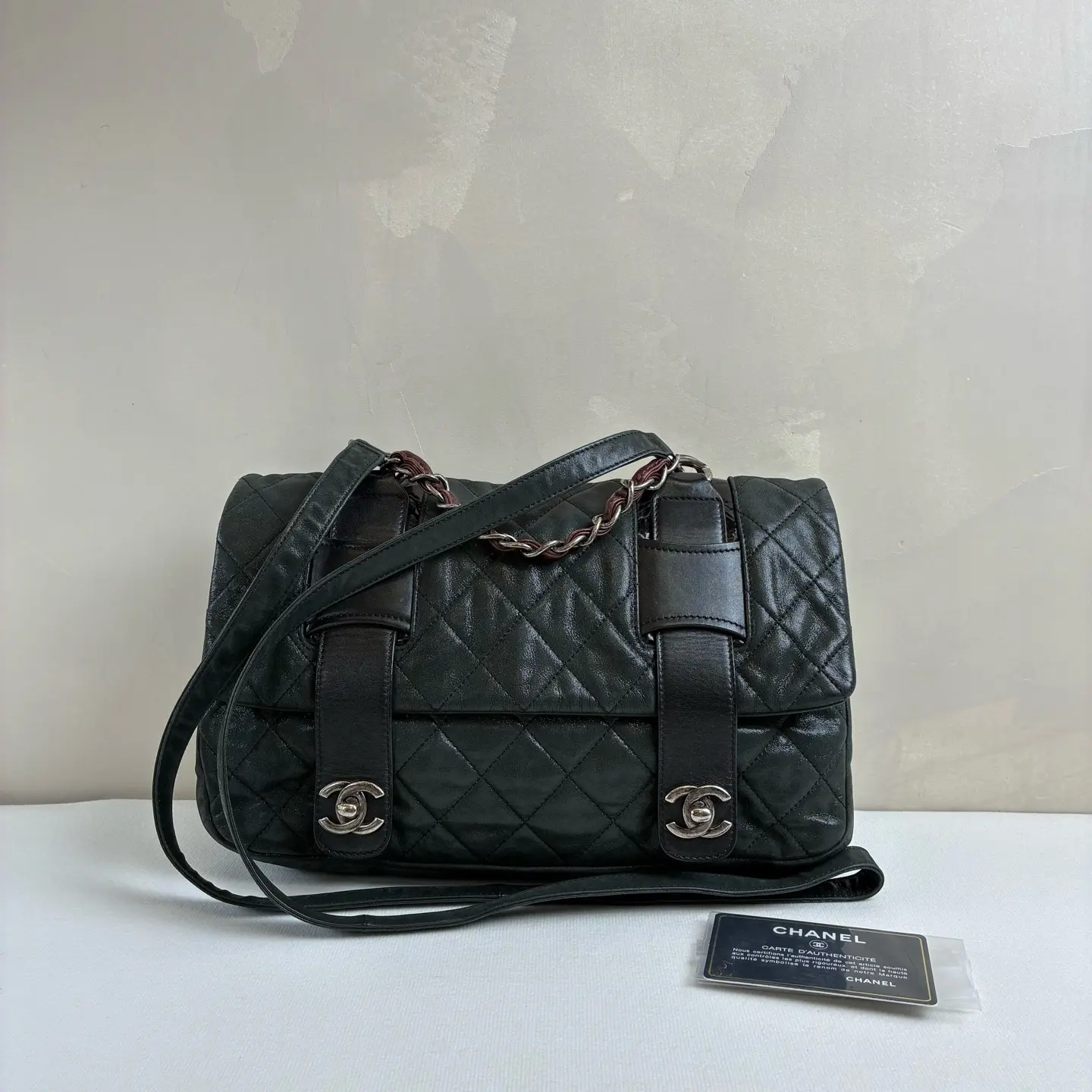 Pre-owned CHANEL SN14 In the Mix Messenger Bag Quilted Lambskin Medium