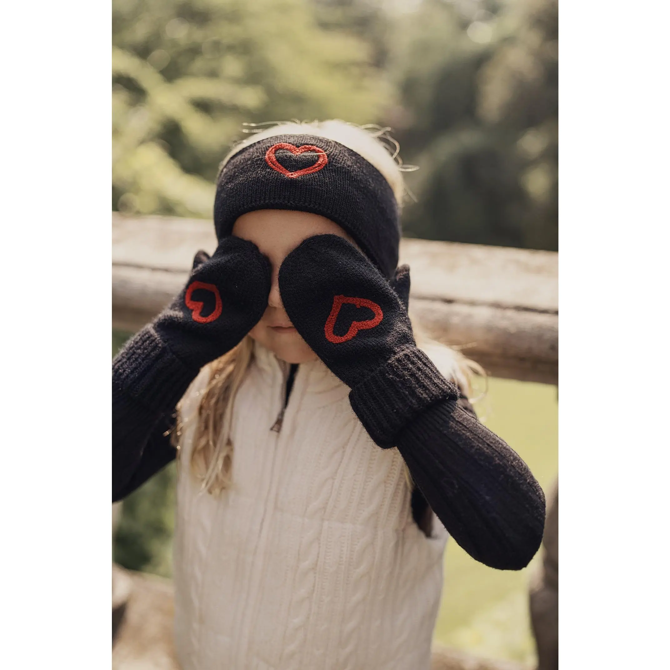Chain Heart Mittens