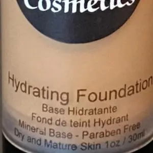 Sheer Magic Hydrating Foundation