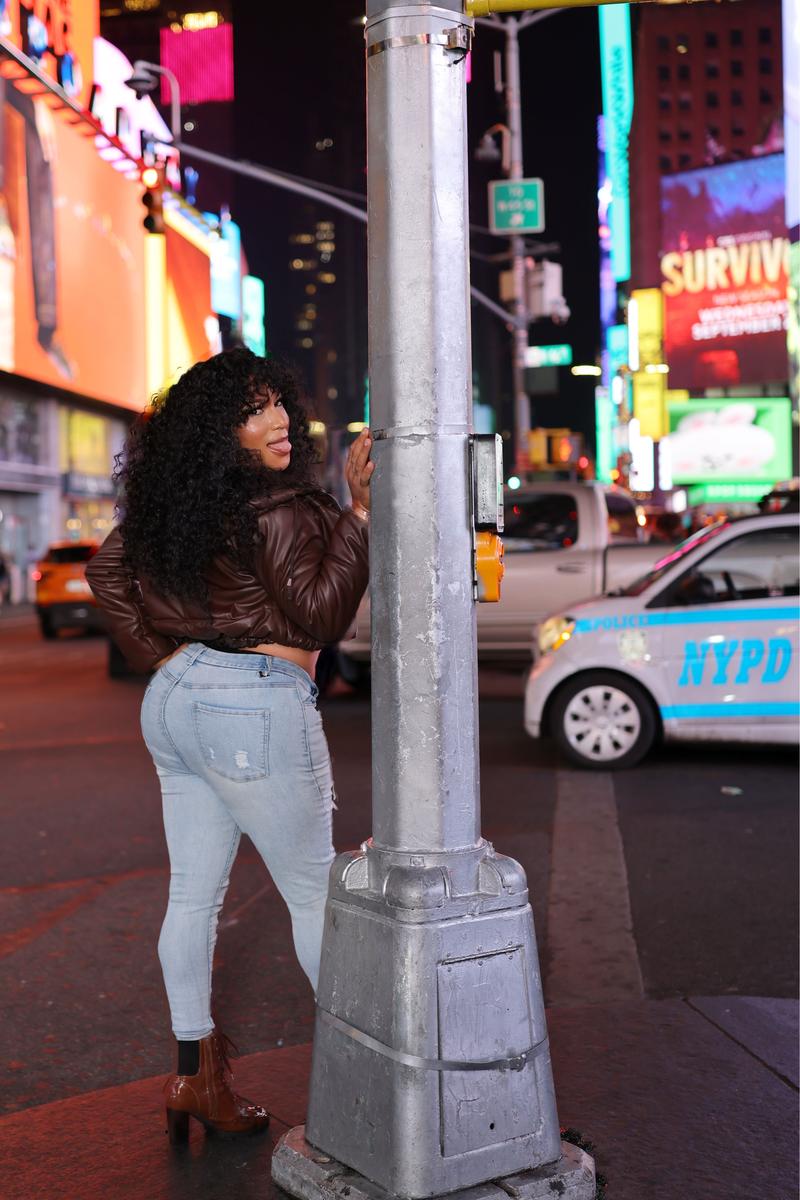 Item: Natural Black, 26, Human hair mixed with premium synthetic fibers