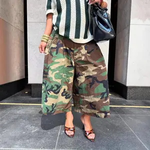 New women's wear, streetwear trendsetters, casual camouflage workwear style loose wide-leg pants Can be used with raincoat