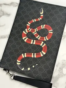 Pre-owned GUCCI canvas Clutches & Wristlets GG Supreme Bestiary Kingsnake Clutch