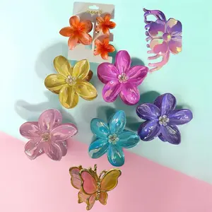 Set of 8 hair clips in different colors