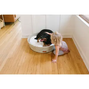 Design Dua Prancer Dog Bed