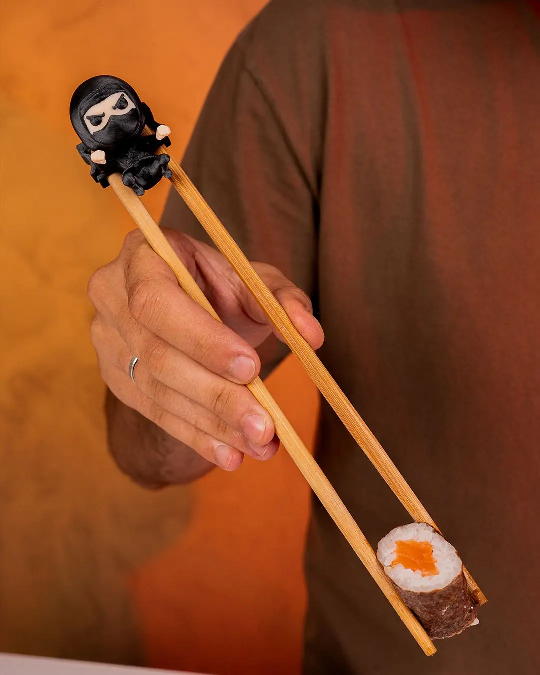 Chopstick Helper Clip for Beginners and Kids - Reusable Training Tongs Attachment for Ramen, Sushi and Noodles, Asian Dining Table Gift