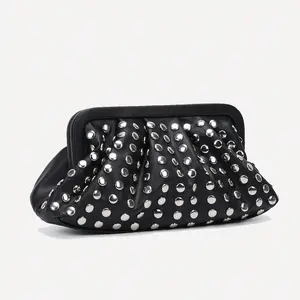 New Fashionable Versatile Simple Rivet Banquet Clutch Bag Niche Design High-End Retro Punk Style Popular Design Commuting Shopping Ladies Black, Halloween Purse Perfect Handbag For Fancy Party Halloween Fashion & Gothic Fashion