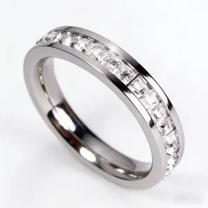 Korean version of high-end light luxury ring, stainlesssteel jewelry for women, starry sky design, single row fulldiamond inlaid couple rings