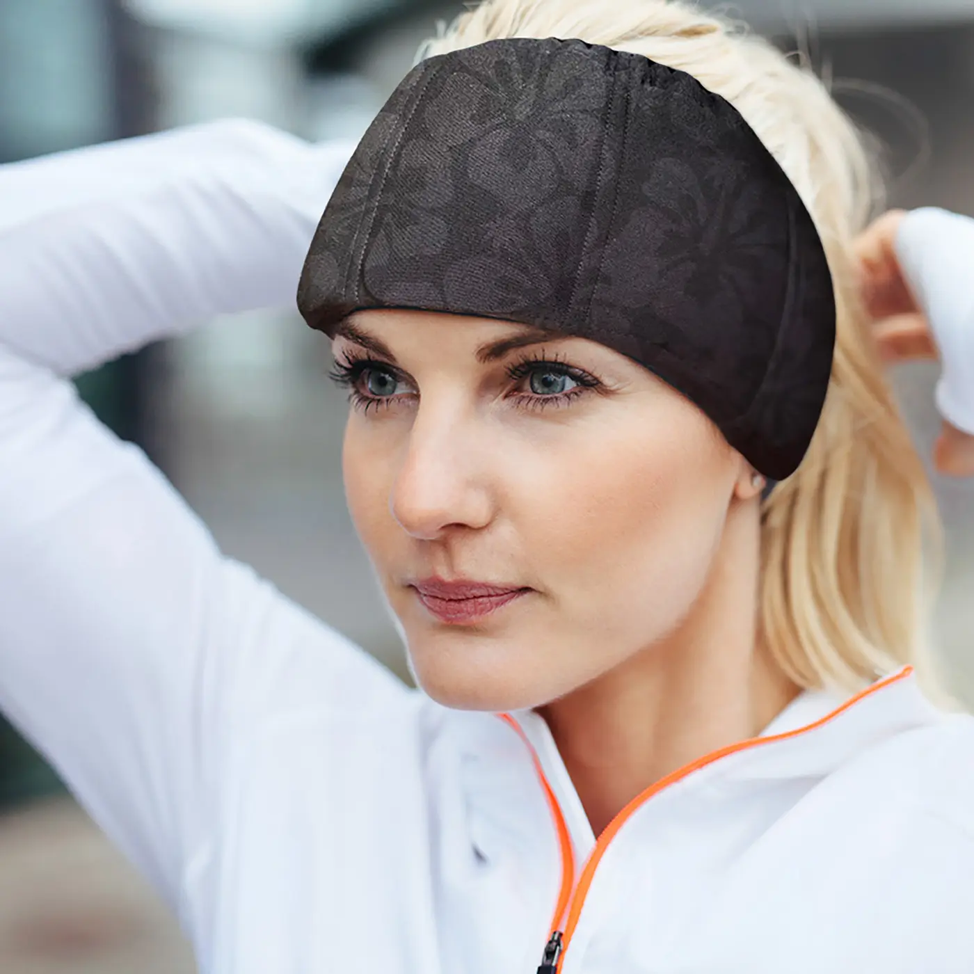 SkullSkurt stretch-to-fit hot/cold therapeutic fashionable headband that stays cold far longer than gel infused neoprene products
