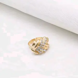 Luxury 18k Gold Plated Jewelry Set for Women - Necklace Ring Bracelet Earring Set with Elegant Design