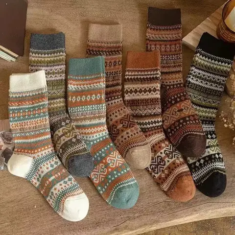 Women's Vintage Soft Cotton Socks - 7-Pair 7-Color Different Colors Set, Bombas-Style Boot Socks, Elegant Boho Print, Retro Vibe, Casual Chic, Spring & Summer Daily Wear, Holiday Stocking Stuffers, Ideal for Women Who Love a Cozy Look
