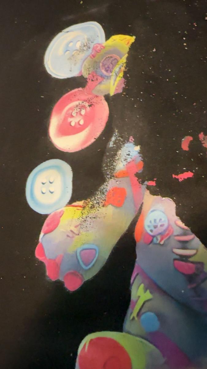 Item: L, Multi-color