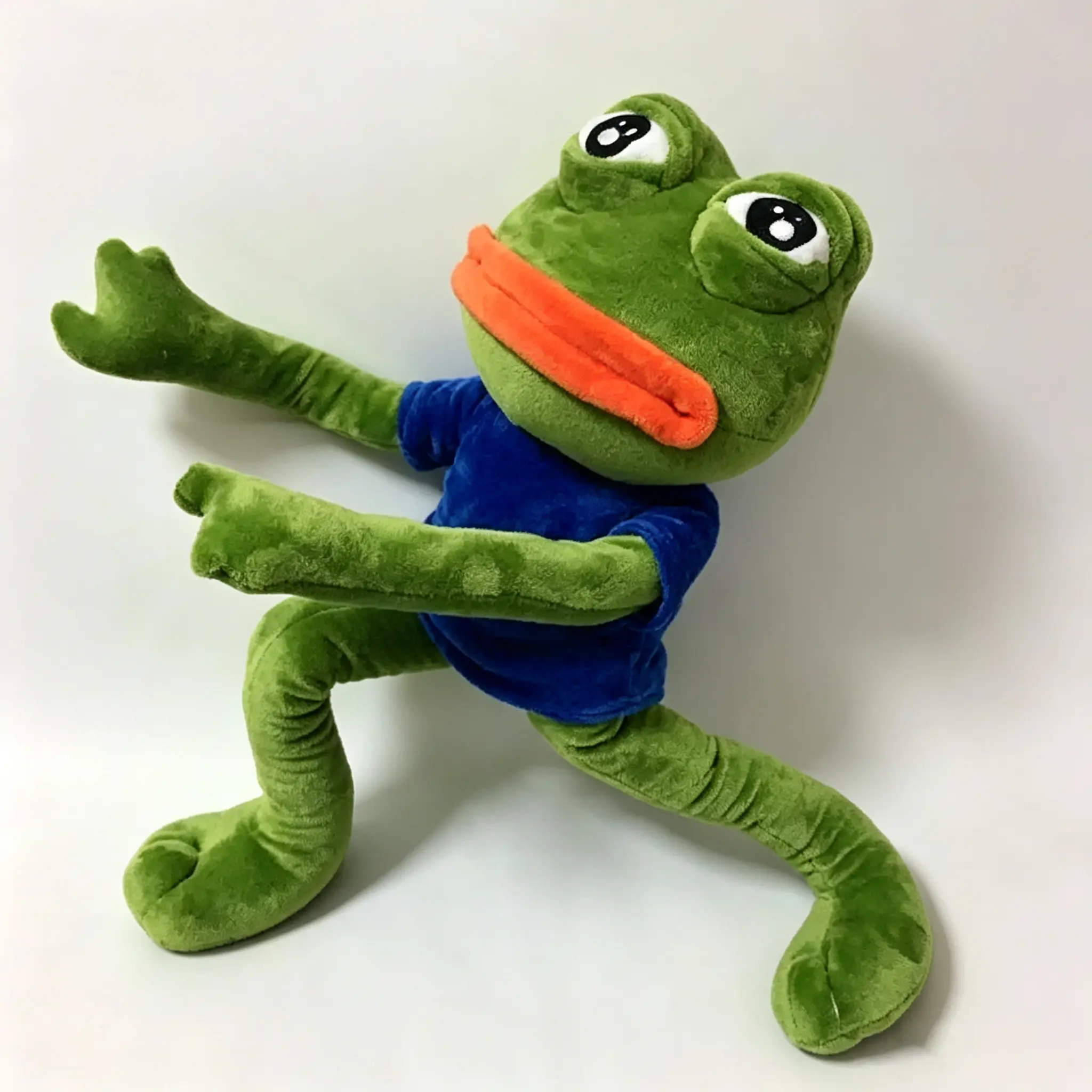45cm Soft Pepe The Sad Frog Plush Stuffed Pillow, Magic Expression Mopey Frog Plush Doll, Cute Animal Snuggle Toy, Ideal Birthday Gift for All Ages