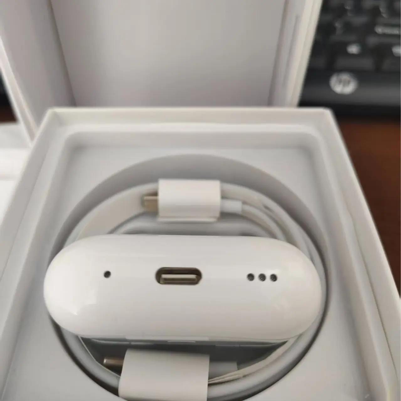 Pro2 Wireless Bluetooth Headphones Compatible with iPhone and Android, Noise Cancelling Headphones with Wireless Charging Case, in-Ear White earphones usb c headphones for running