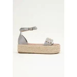 ROCKSTUD STRAP PLATFORM WEDGE