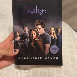 USED-Twilight (The Twilight Saga, Book 1) by Stephenie Meyer