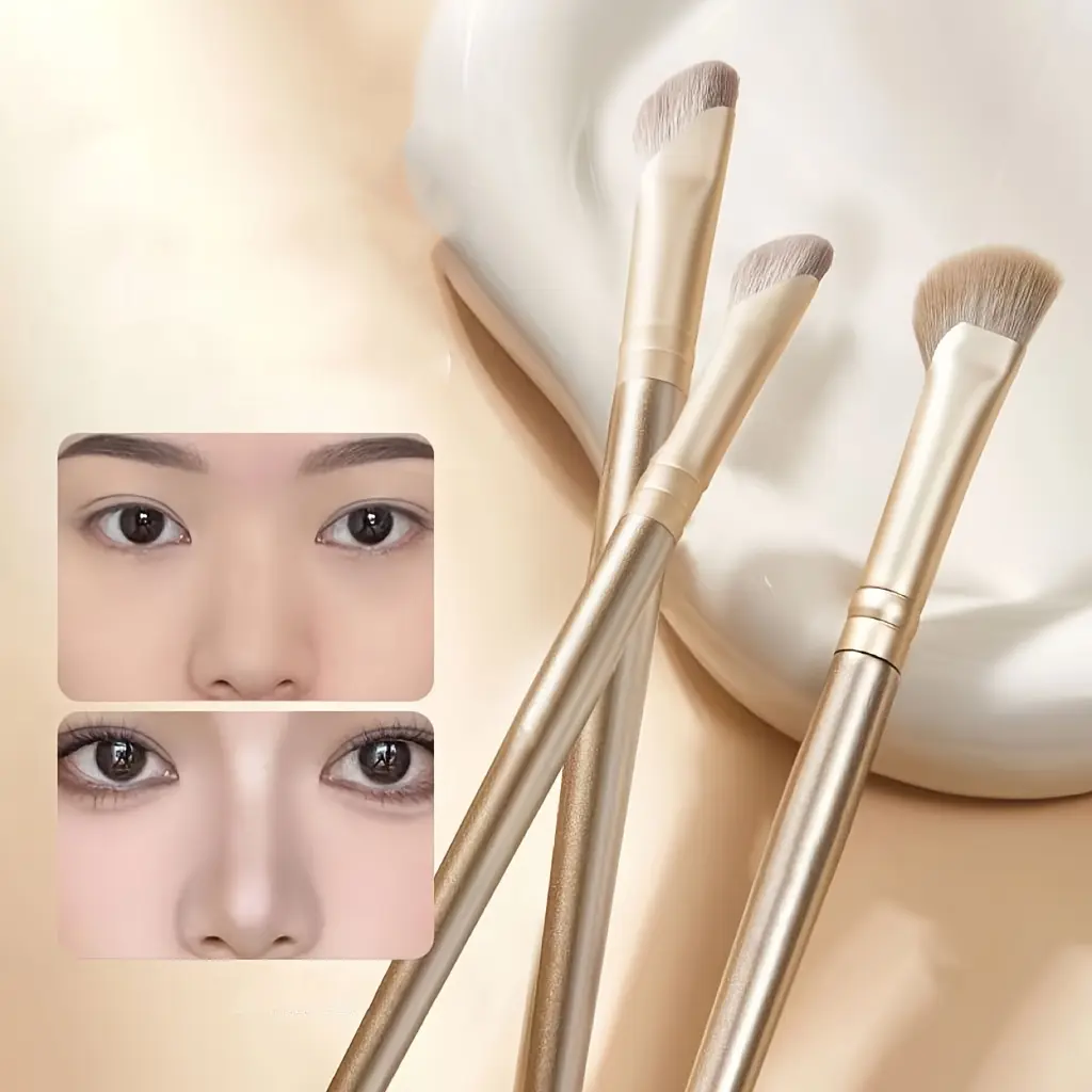 Golden Crescent Nose Contour Brush – 3D Sculpting, Side Nose Shadow, Highlight & Contour for Nose Bridge & Wings, Soft Bristle Makeup Tool, Makeup Blending Brush, Highlighter Brush, Cosmetics Brush