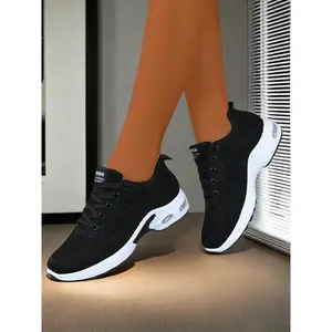 Women’s cushioned running shoes, breathable non-slip sports sneakers, lightweight outdoor walking shoes, comfortable casual design, sporty running shoes