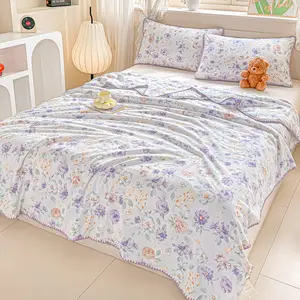 1pc Ultra-Soft Floral Summer Quilt, Lightweight and Breathable, Suitable for Bedroom, Dorm, Single and Twin Bed