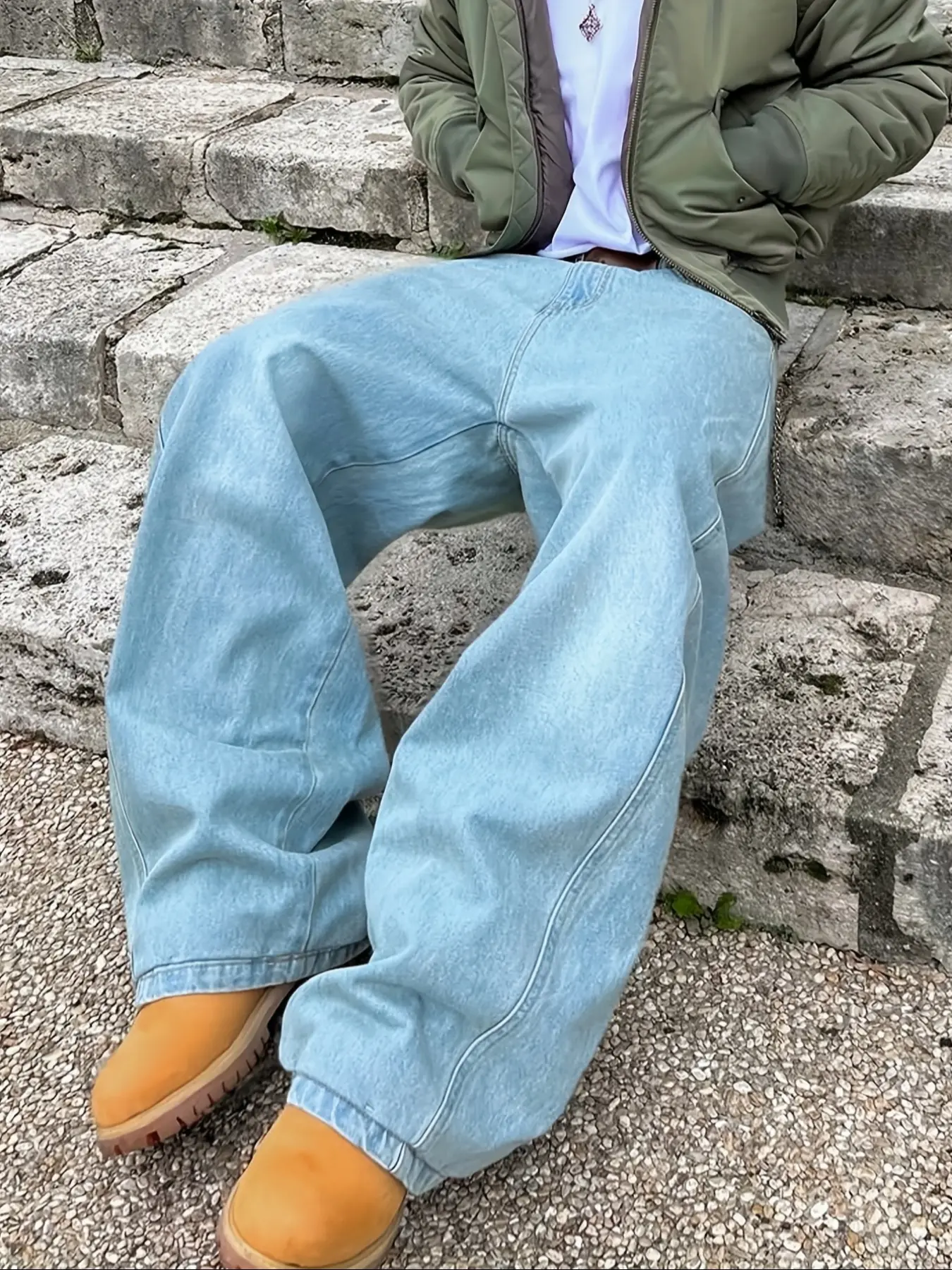 Men's Fitted Casual Classic Solid Color Light Wash High Quality Essential Jeans, Plain Denim Trousers, Elastic Straight Leg Pants with Slant Pockets, Soft Cotton Fabric for All Seasons
