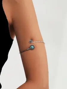 Fashionable Women's Arm Ring, Vintage Western Cowboy Style, Perfect for Daily Wear, Elegant and Stylish Accessory, Ideal for All Seasons