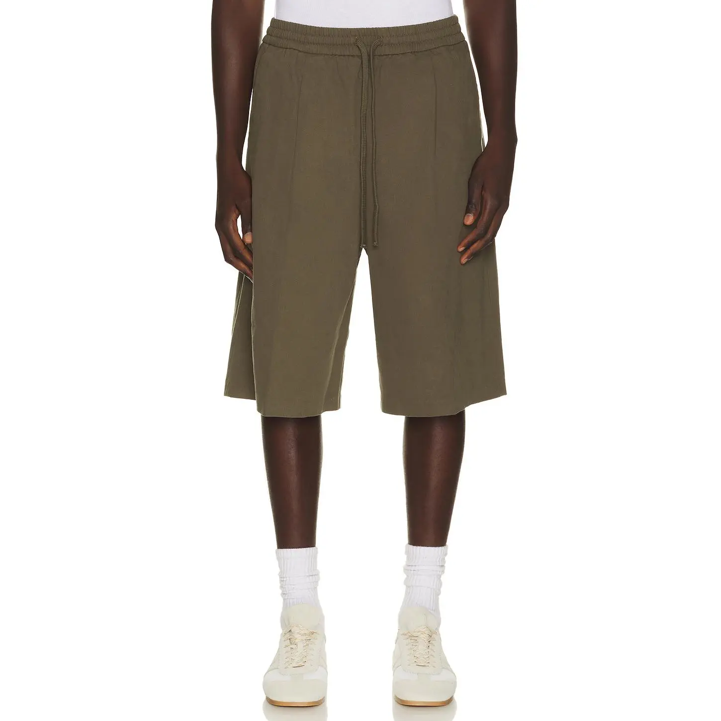 Fear of God ESSENTIALS Relaxed Drawstring Short in Moss
