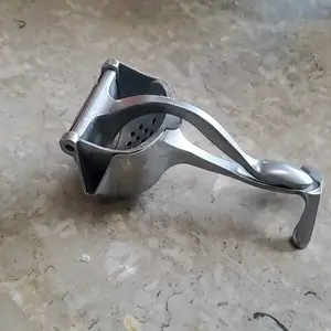 Hand Juicer Squeezer - Portable Multifunctional Manual Fruit Juicer Quiet Operation Easy Cleaning Detachable Head Press Sturdy Food Grade Juicermachine Kitchen Gadget Utensils