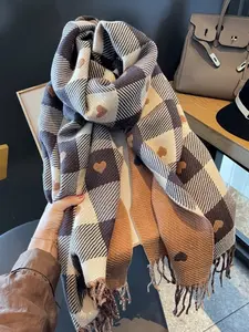 Women's Two-Sided Heart Scarf, Plaid Print Shawl, Elegant Soft Warm Fashion Accessory, Perfect for Travel and Fall & Winter