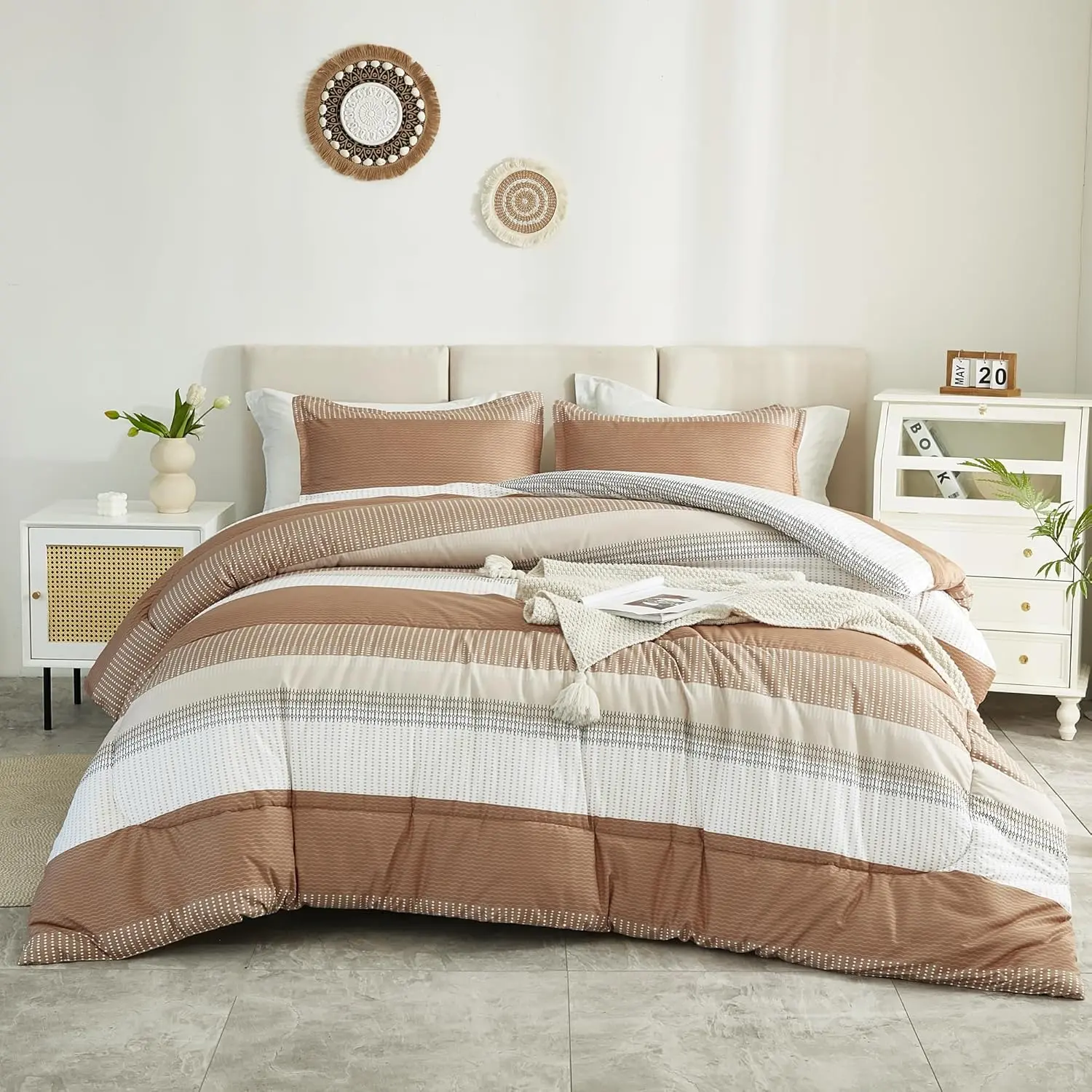 Full Size Comforter Sets Beige, 3 Lightweight Taupe Khaki White Colorblock Stripe Fluffy Comforter Sets, Set