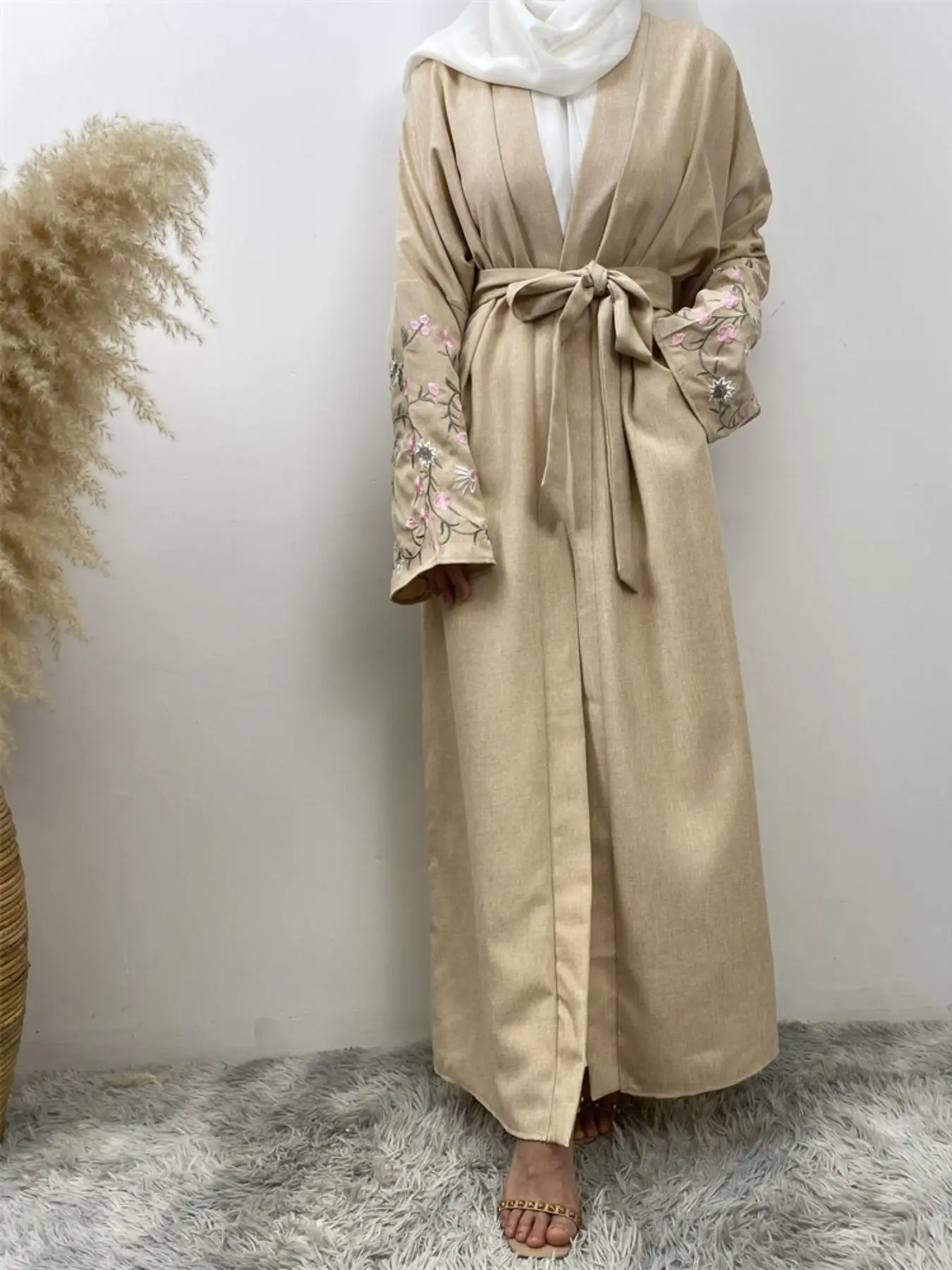 Women's Floral Embroidery Long Sleeve Belted Abaya, Modest Casual Long Abaya Dress for Daily Wear, Women's Islamic Clothing for Spring & Fall