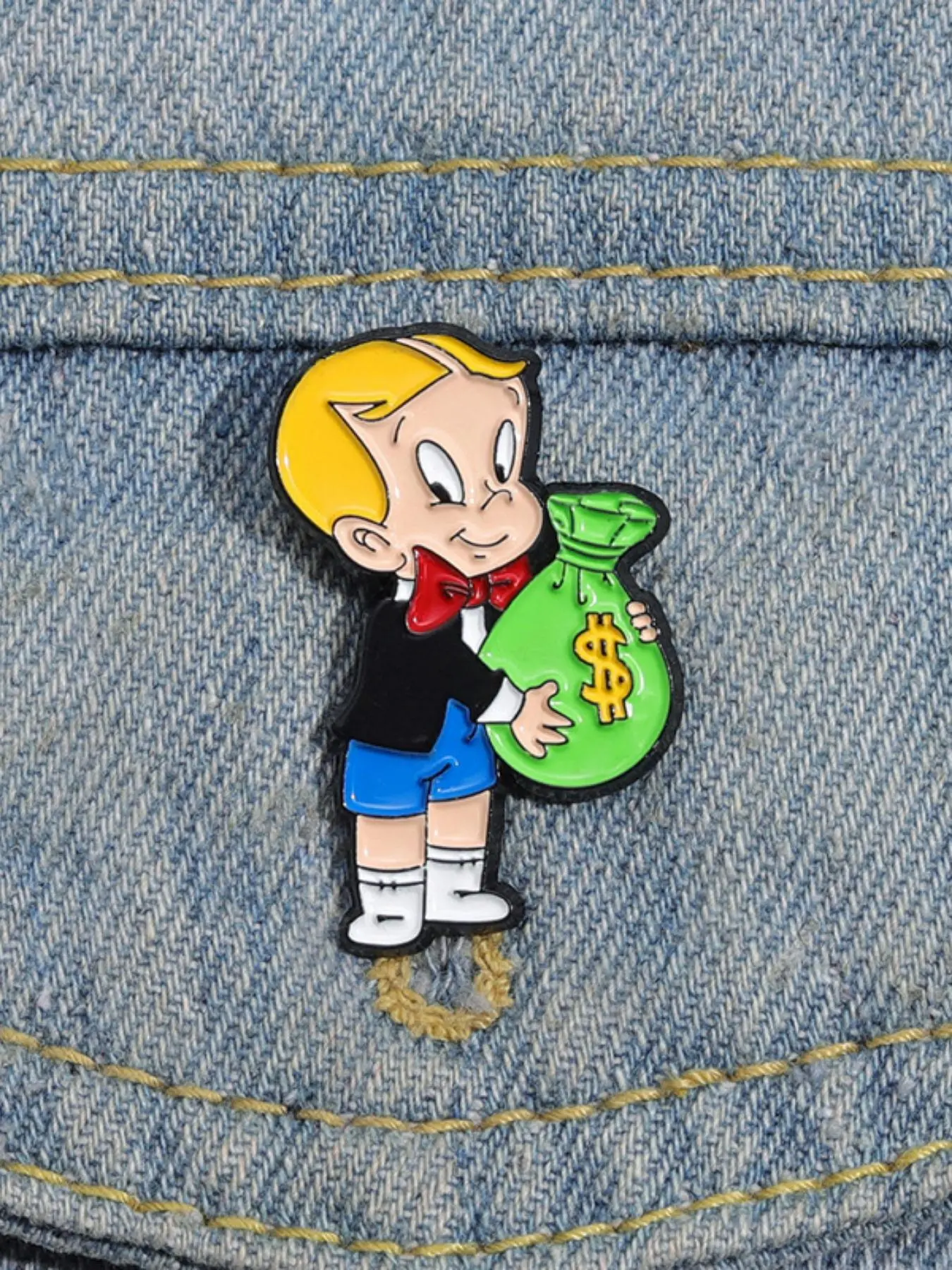 Cartoon Boy Design Brooch, Cute Brooch Pin, Fashion Accessories for Women & Men,  Enamel Pin Clip Suitable for Backpacks, Jeans, Scarves, Hats Decoration, Styling