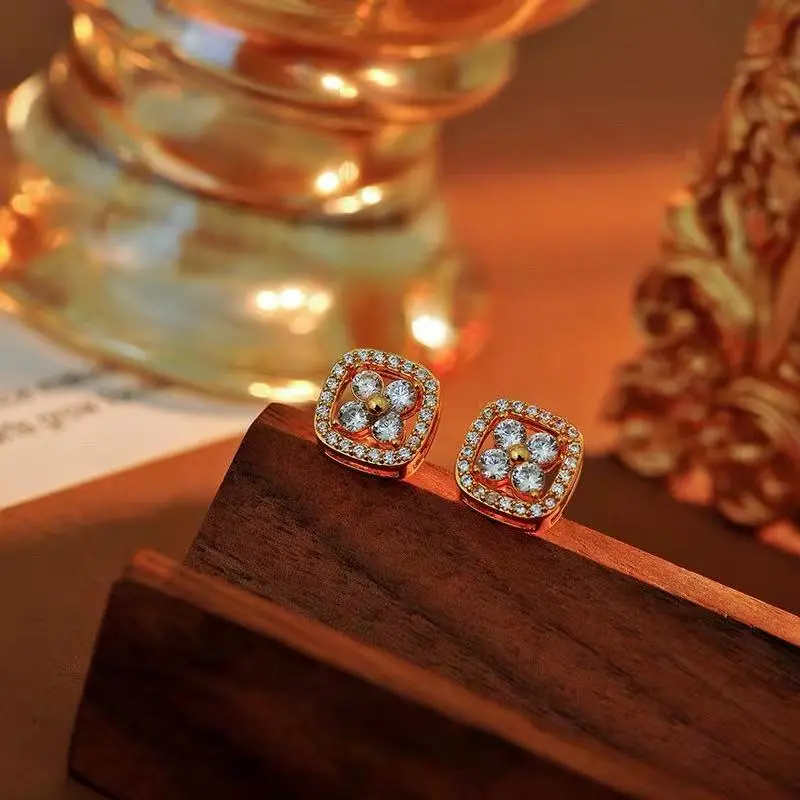 E107 Shiny Iced Out Cubic Zirconia Earrings Anti Fade Plated Hip Hop Ear Jewelry For Him Her