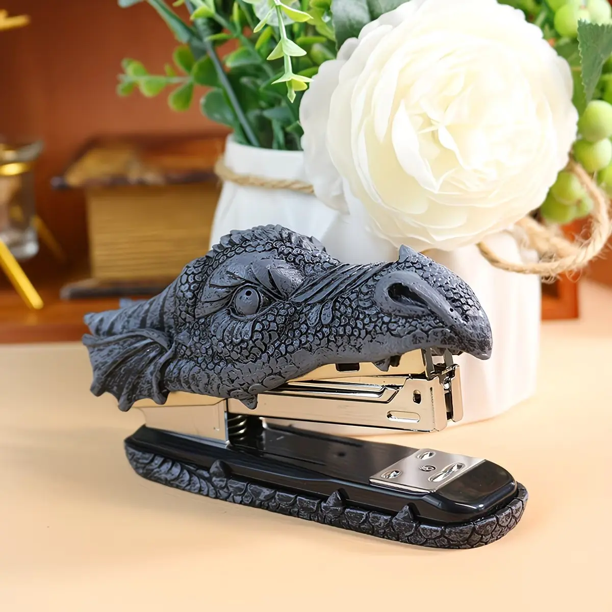 Resin Dragon Head Stapler, Creative Office Stationery, Home Decor Craft, Desktop Ornament, Iron Manual Stapler, Desk Accessory, Office Stationery Supplies, Office Accessories