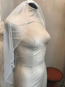 Style SV03 Delicate Beaded Edge Short Veil