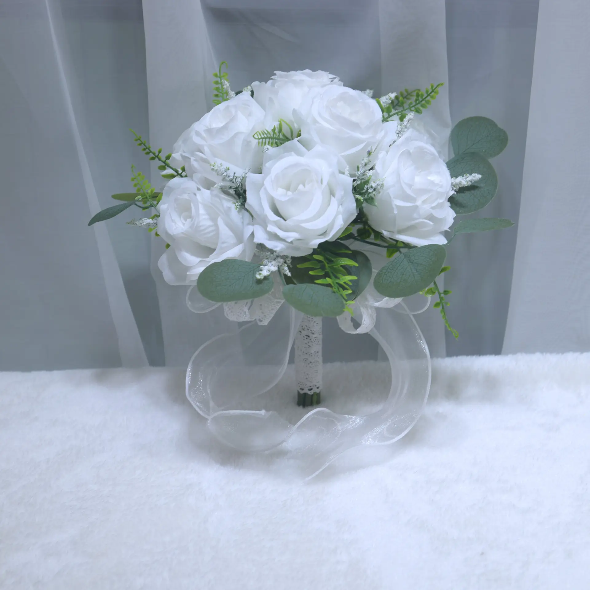 Encountering White in the Mist 199