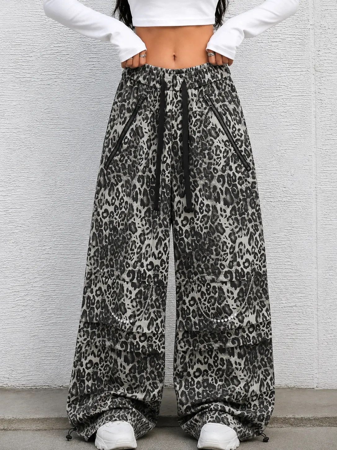 Flooo Leopard Print Wide Leg Cargo Pants Women's Streetwear Joggers with Elastic Waist & Drawstring Hem