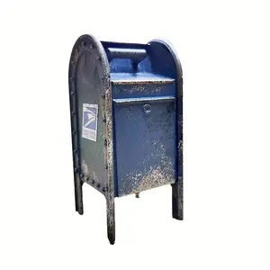 1 retro mini metal mailbox decoration, 1:12 ratio, durable resin and metal structure, suitable for home and office decoration, perfect for Christmas, Thanksgiving, and National Freedom Day celebrations, battery free Ornaments Multicolor