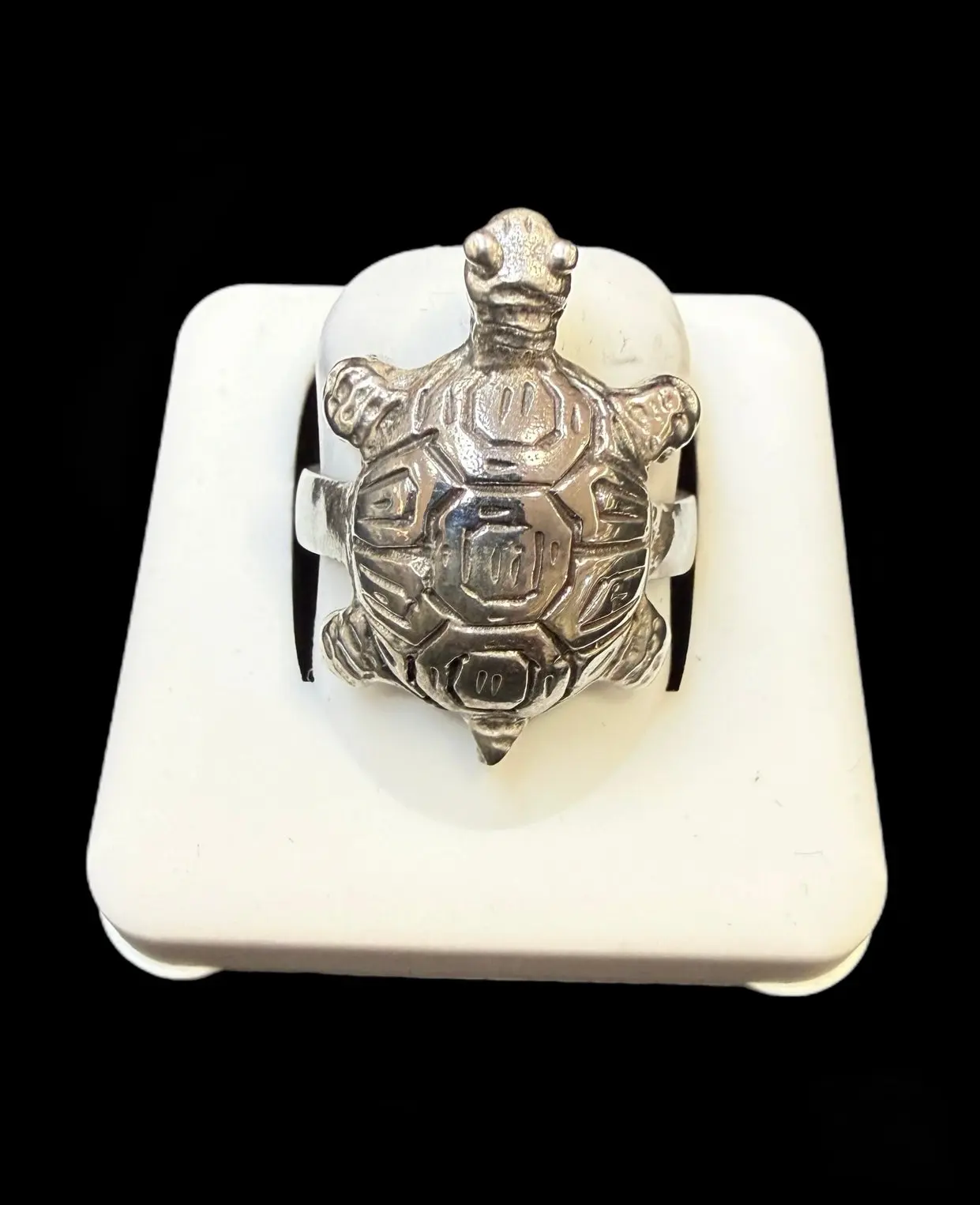 Ali Jewelers Unisex 925 Silver Turtle Ring, Distinctive Animal Theme Fashion Jewelry, Lightweight & Comfortable Band