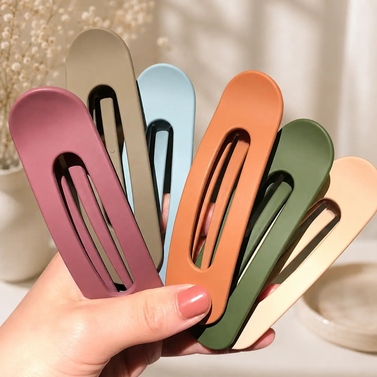 Hair Clips for Women - Candy-Colored Makeup and Face Washing Hair Accessories, Ideal for Securing Flyaways, Styling a "High-Crown" Look and Pinning Back Bangs