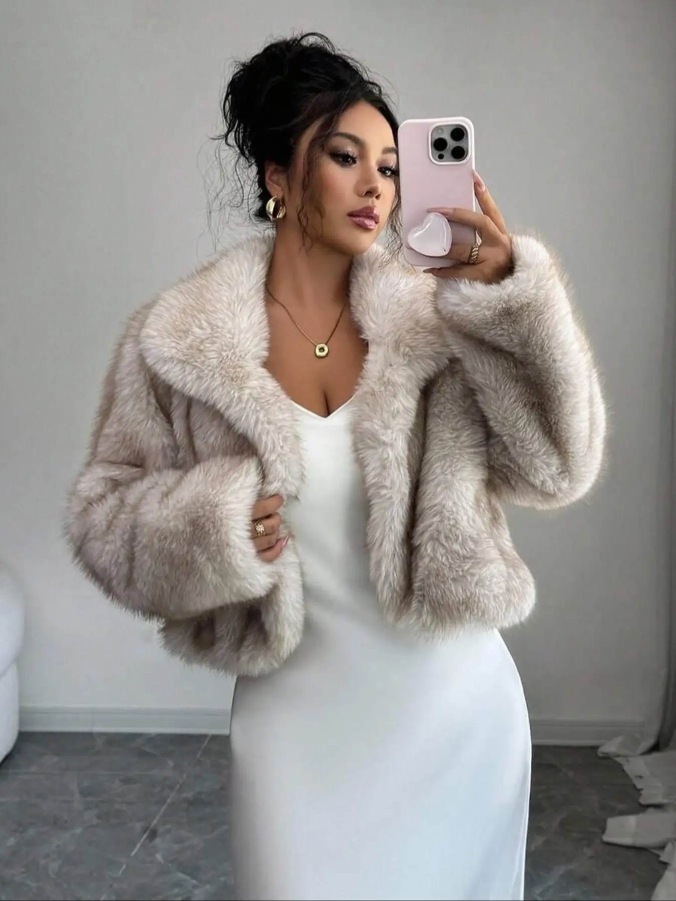 Women's Basic Minimalist Casual Fashion Loose Short Cropped Faux Fur Jacket Coats, Womenswear, Perfect for Autumn & Winter Seasons, Stylish Plain Design Outerwear for Daily Wear