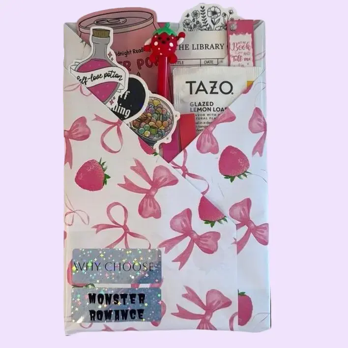 Sprayed Edges Blind Date With a Book – Dive into Romance, Fantasy, Smut & More! Each surprise book bundle includes curated tea, bookmarks, tabs, stickers, pens, and delightful extras to enhance your reading experience. Perfect for all readers!