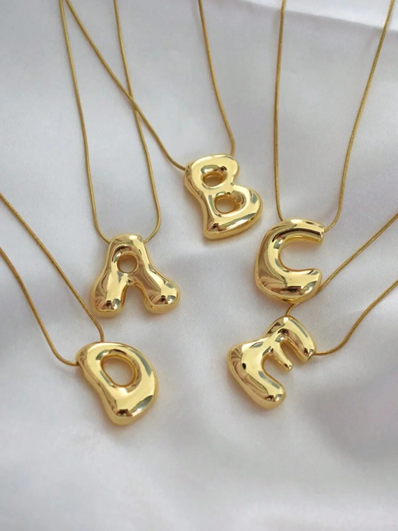 Bubble Gold Letter Necklace for Women, Dainty Initial Necklaces, Balloon Initial Necklace Dainty Gold Necklace, Personalized Chunky Bubble Pendant Name Necklace, Fashion Accessories Jewelry Birthday Gifts for Women, Jewelry Accessories