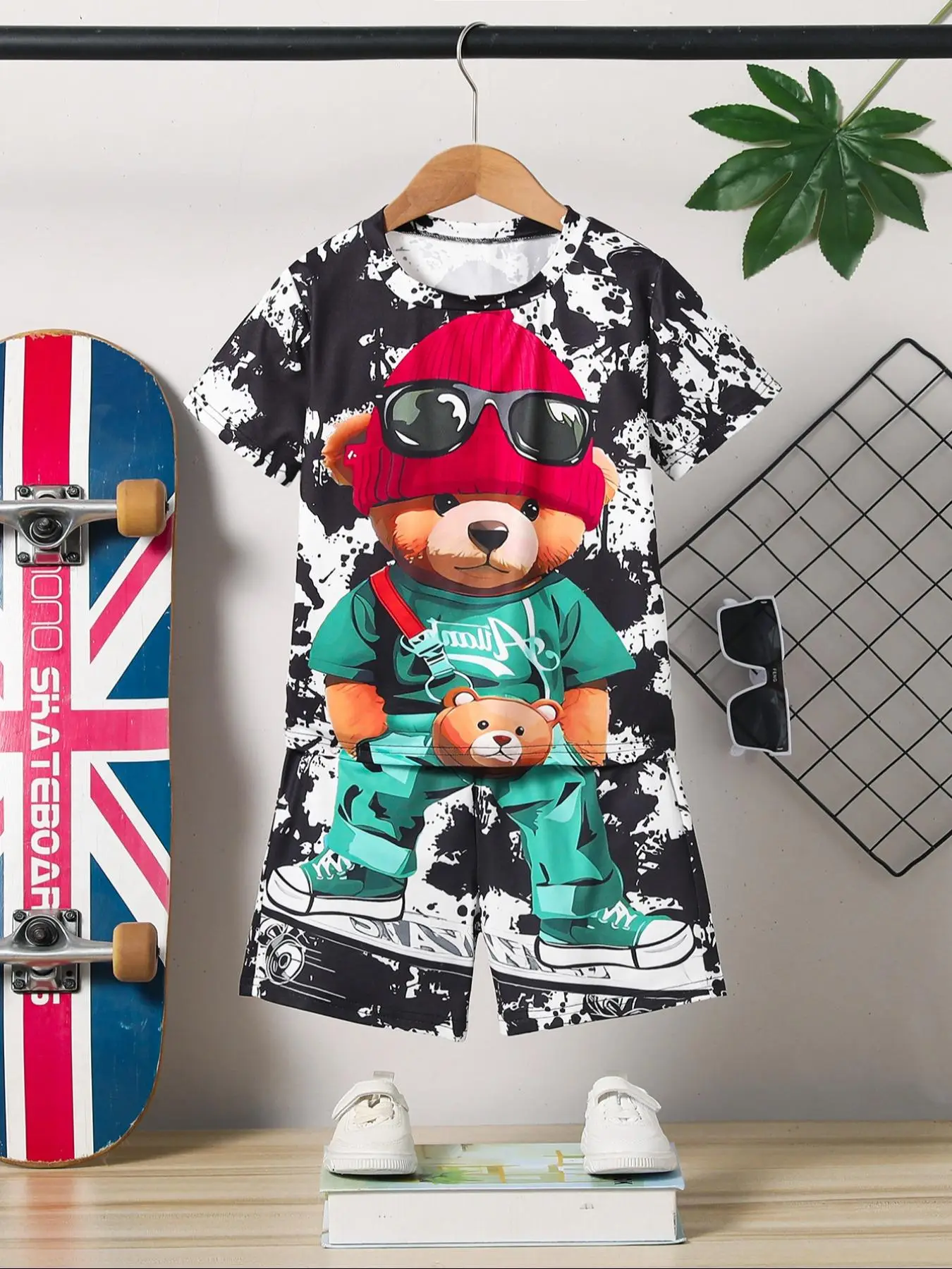 Two-Piece Set Toddler Boy's Bear Print Sweatshirt & Shorts Set, Casual Short Sleeve Round Neck Pullover & Shorts for Summer, Kids Clothes for Daily We
