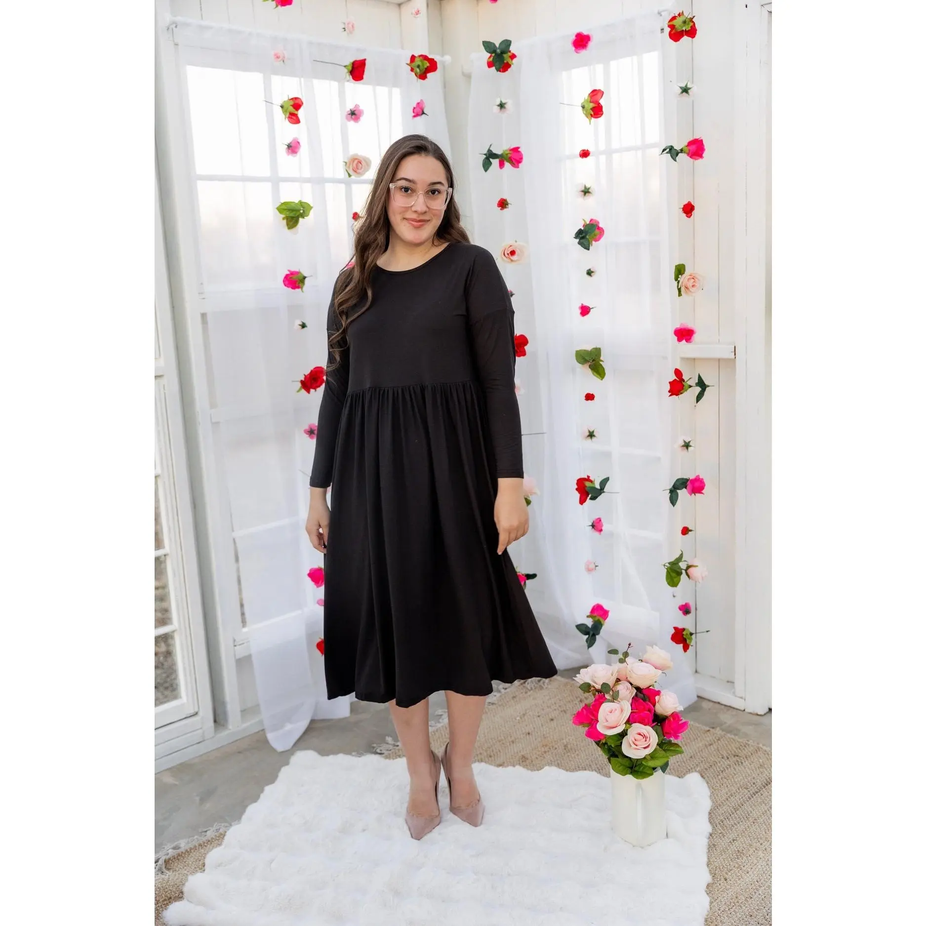Modest Farah Midi Dress in Black