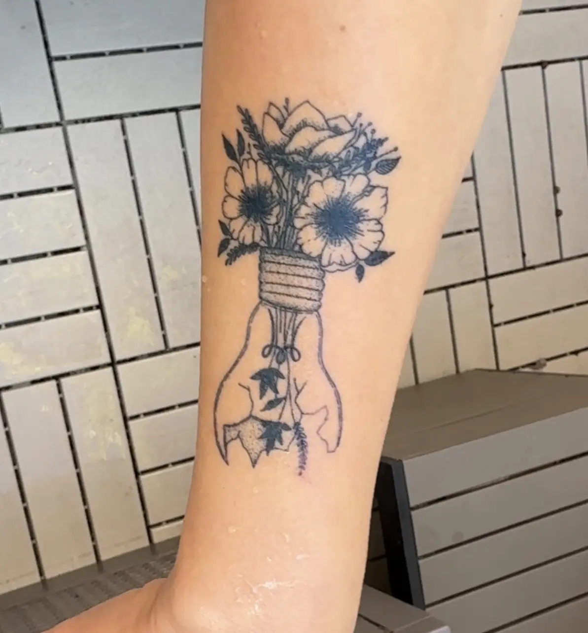 Realistic Light Bulb Floral Temporary Tattoo, Fine Line Semi-Permanent Waterproof Ink