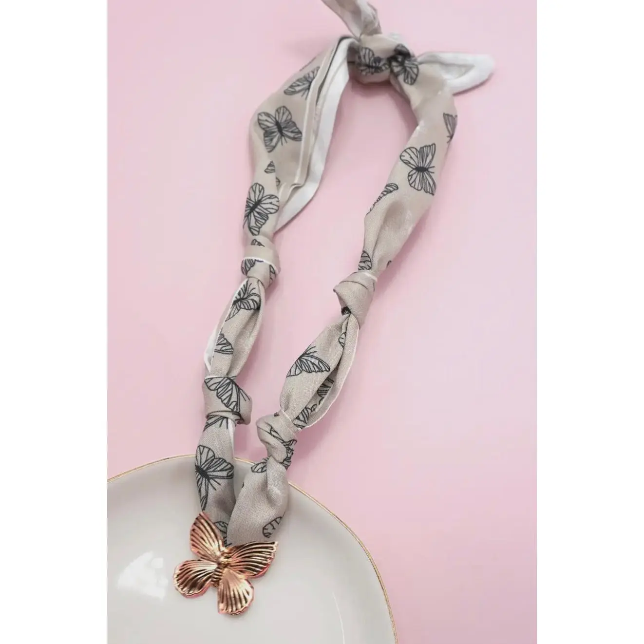 Evie Scarf Necklace