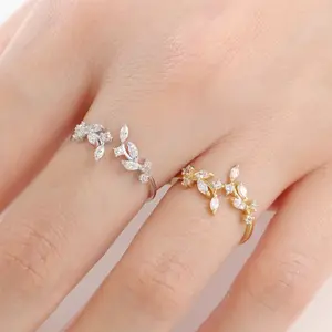 Adjustable Leaf Ring – Minimalist, Dainty & Elegant Stackable Ring for Her