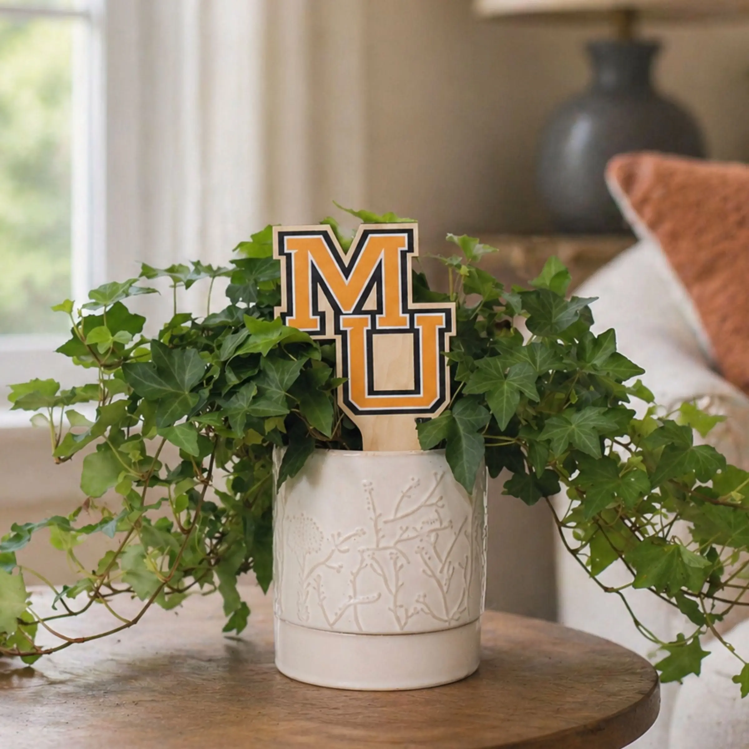 Mercer 'MU' Color Plant Stake