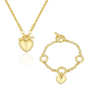 Aprilery Viral Elegant Heart Lock Necklace & Bracelet Set - Sleek Functional Lock & Link Chain Detail Aesthetic Romantic Jewelry Ideal for Dates Formal Events & Gifting for Women