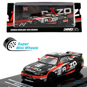 INNO64 1:64 Nissan GT-R R33 #11 Razor Trampio Sendan Highland 1995 Winner